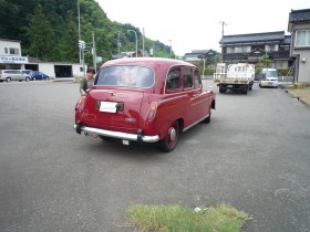 ロンドンタクシー背面 ロンドンタクシー背面